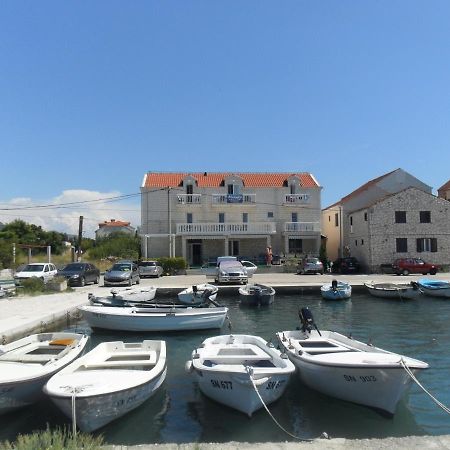 Villa Menalo Hodilje Екстериор снимка