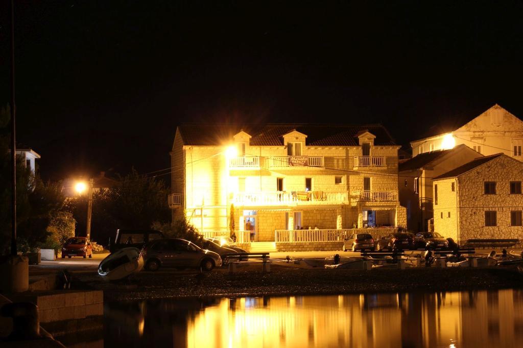 Villa Menalo Hodilje Екстериор снимка
