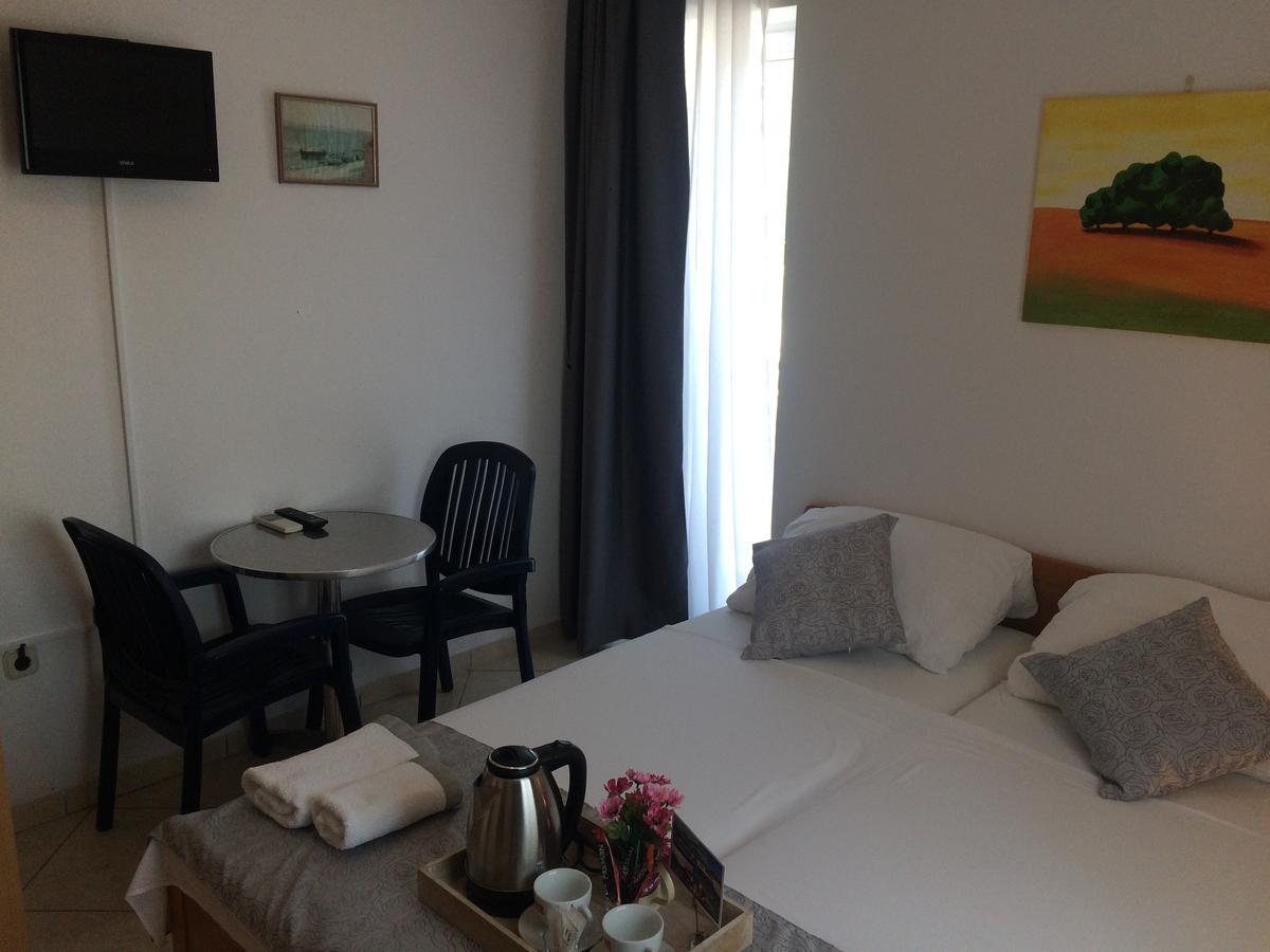 Villa Menalo Hodilje Екстериор снимка