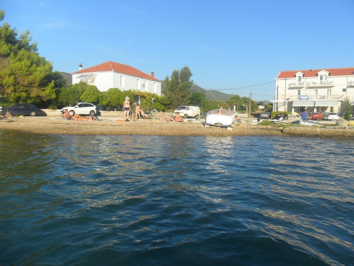 Villa Menalo Hodilje Екстериор снимка